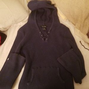 Abercrombie & Fitch Hooded Kangaroo Pocket Sweater